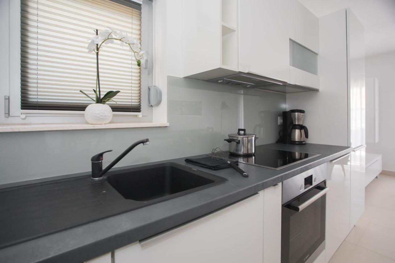 Silver Stone Apartment *