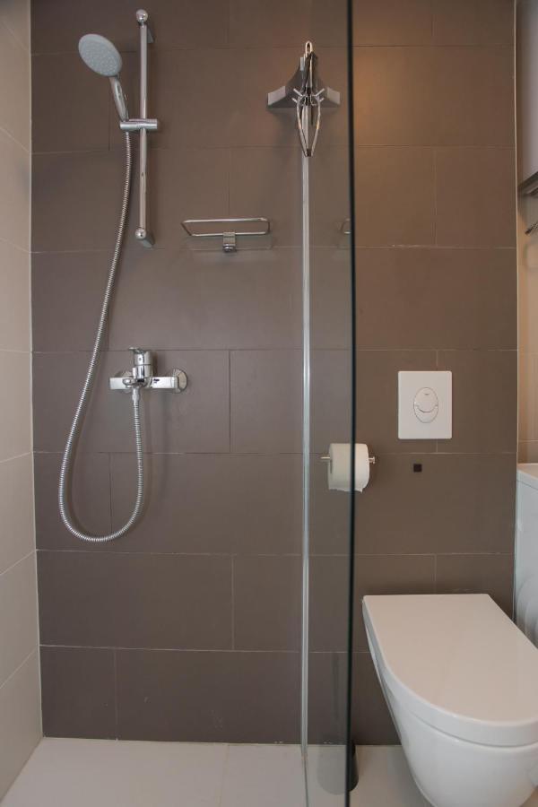 Silver Stone Apartment *